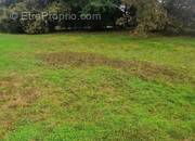 Terrain à PARENTIS-EN-BORN