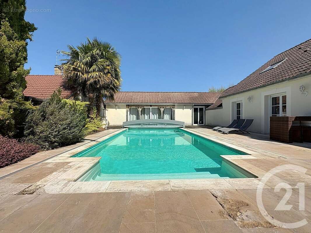 Maison à BREVIANDES