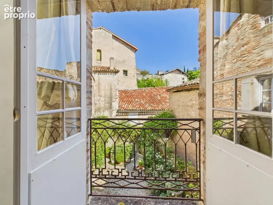 Charmante maison avec cour au cœur du village médiéval de Penne d’Agenais - photo 9