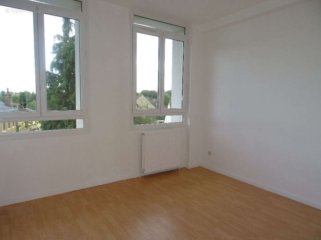 Appartement à SAINT-PIERRE-LES-ELBEUF