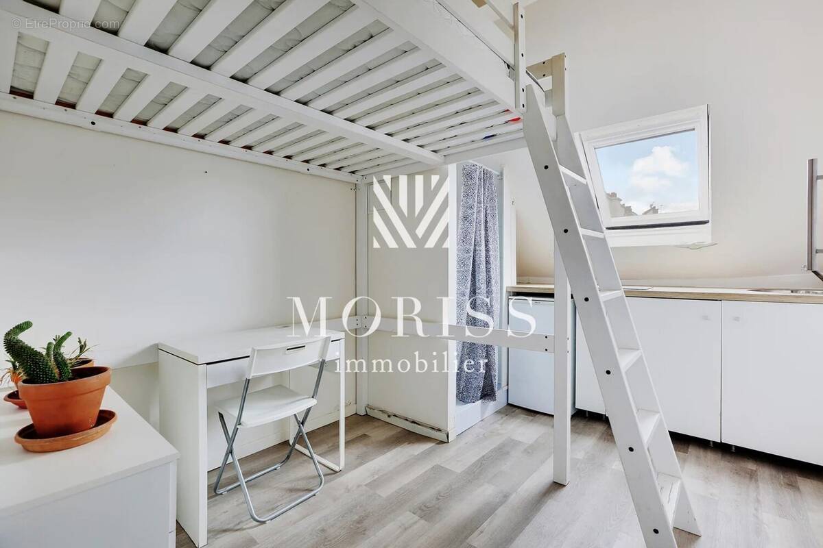 Appartement à PARIS-8E