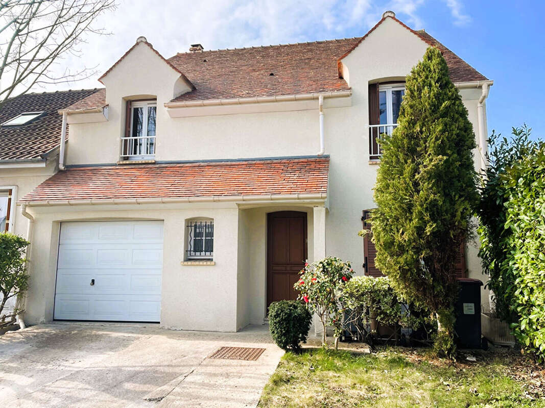 Maison à SAINT-LEU-LA-FORET