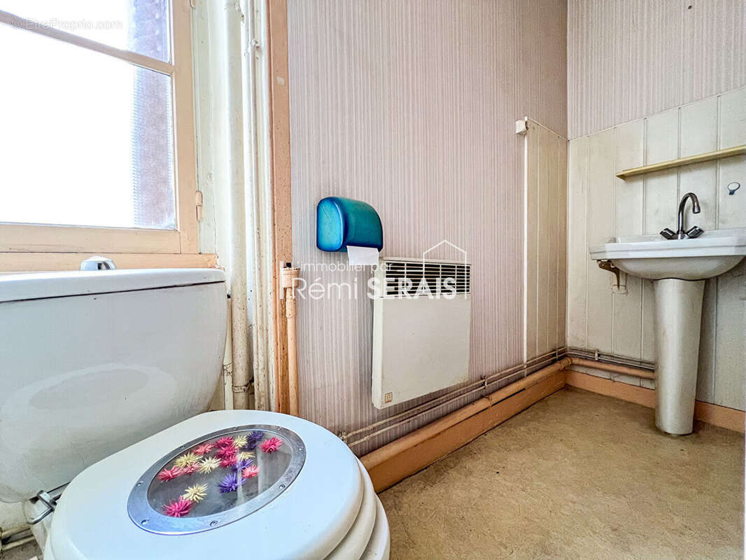 Maison à CONDE-SUR-NOIREAU