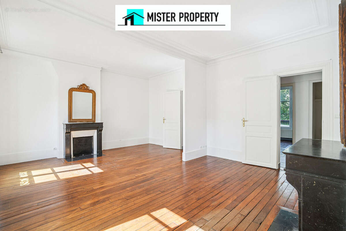 Appartement à LEVALLOIS-PERRET