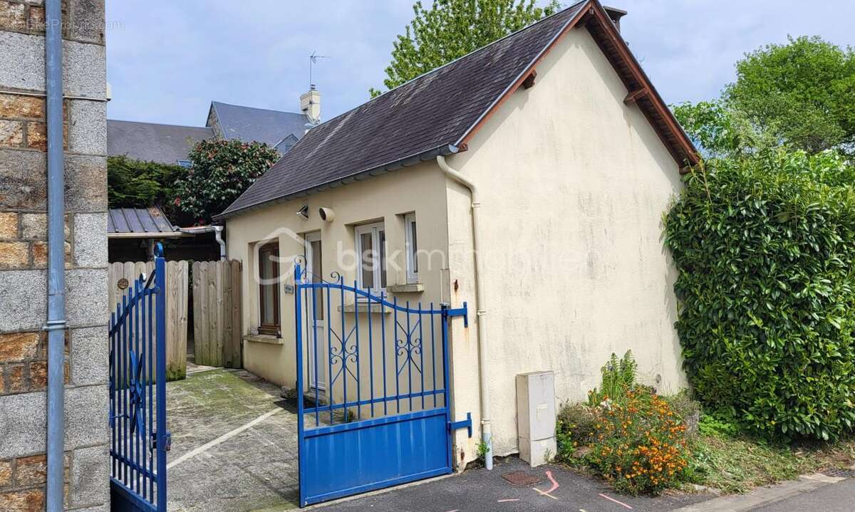 Maison à LE MESNIL-GILBERT