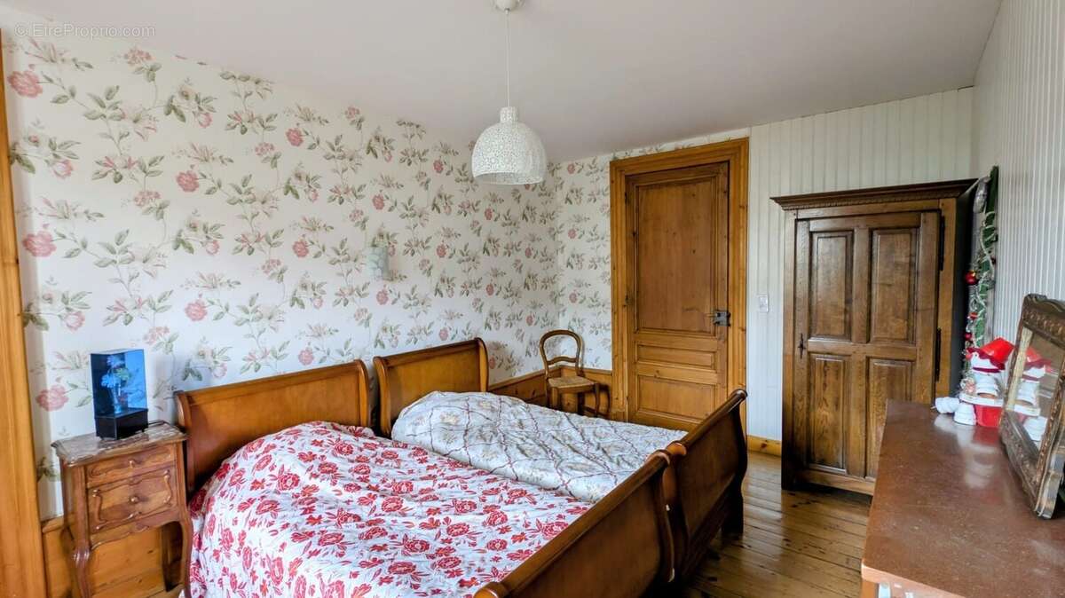 Maison à LONGEVILLES-MONT-D'OR