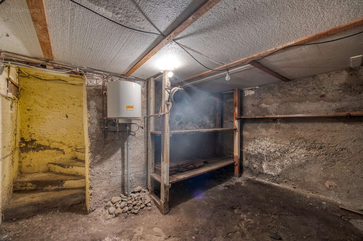 Maison à CHAMP-SUR-DRAC