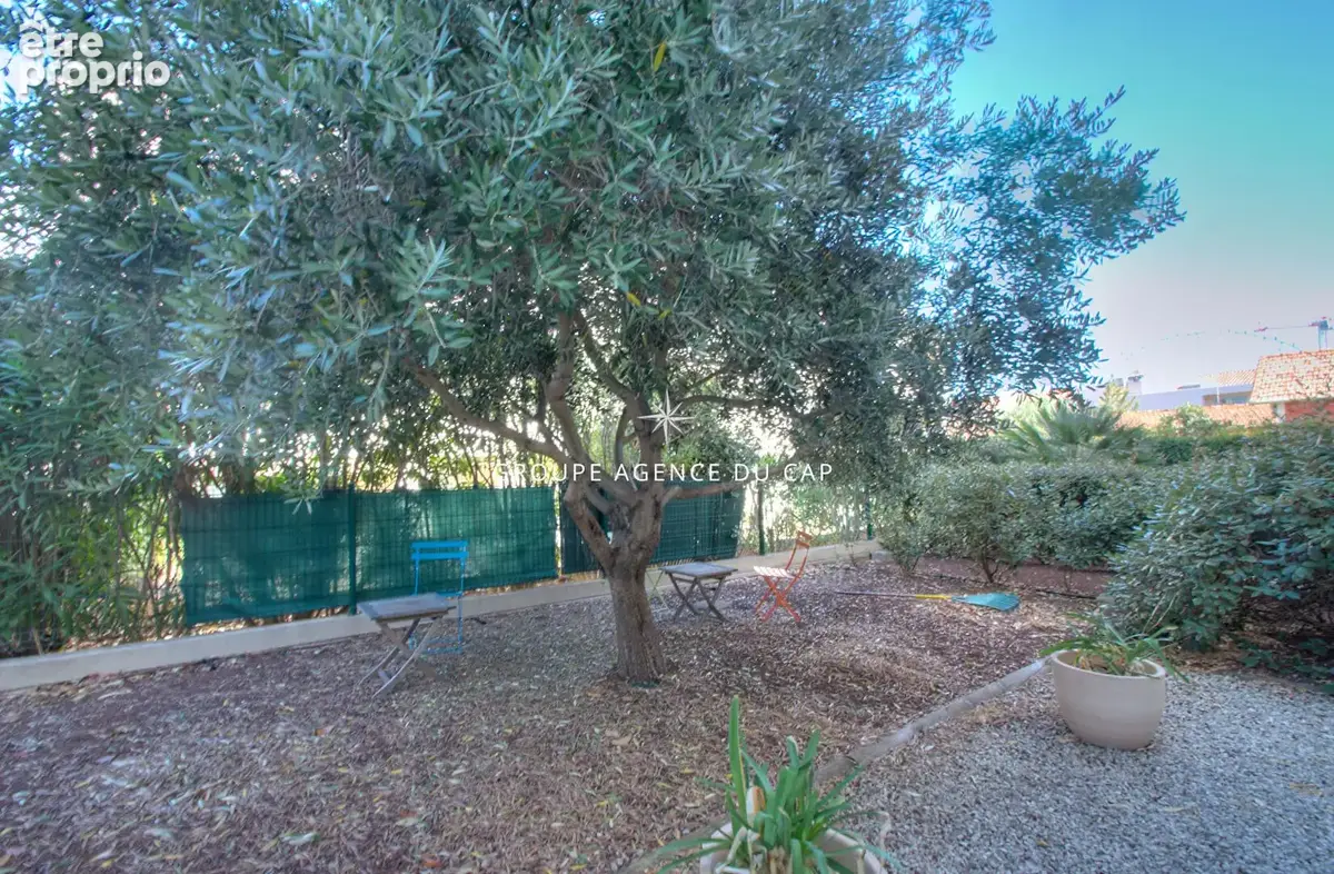 Saint raphael proche centre ville appartement 4 pieces avec garage - photo 10