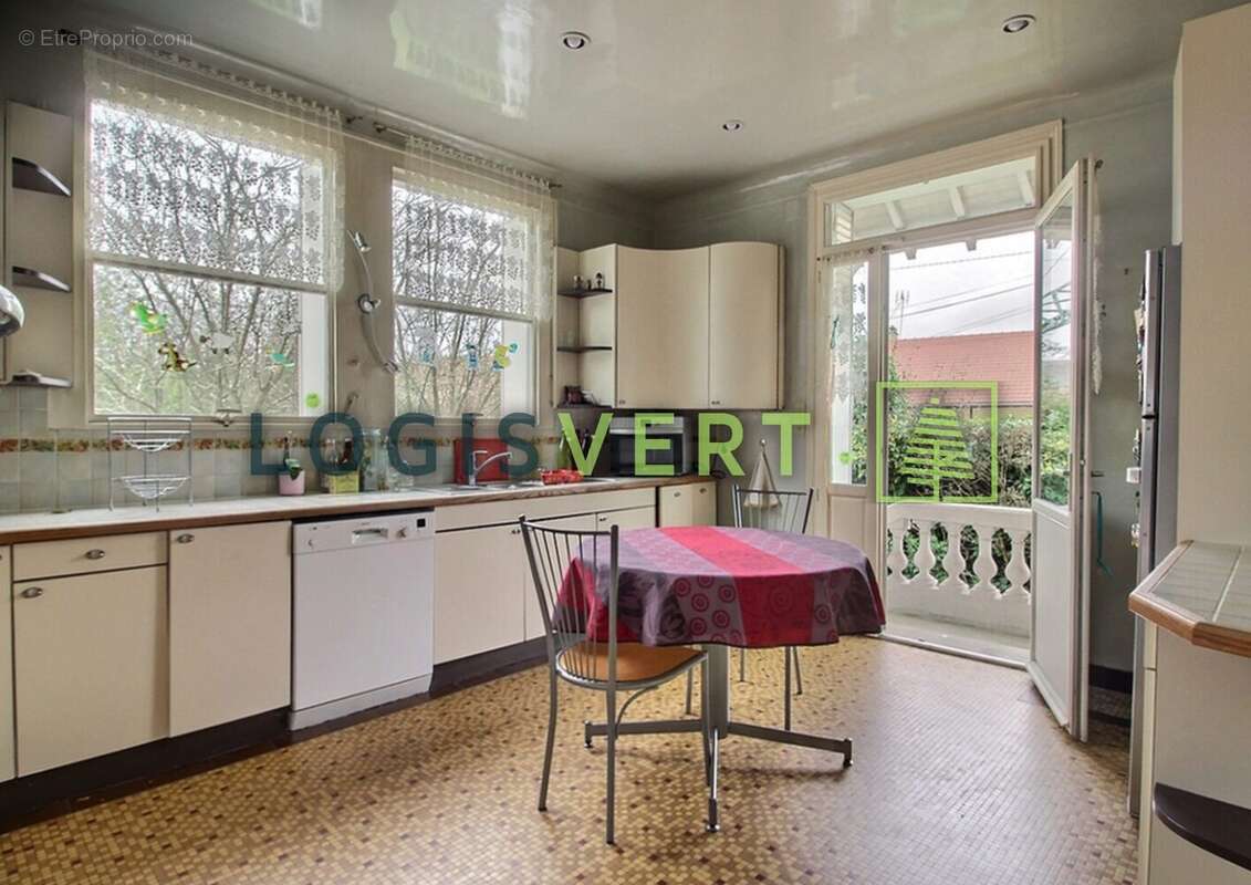 Maison à VILLEBON-SUR-YVETTE