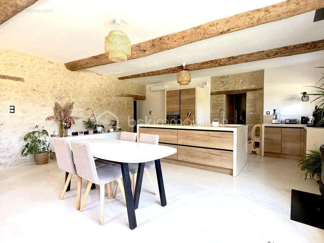 Maison à SARRIANS