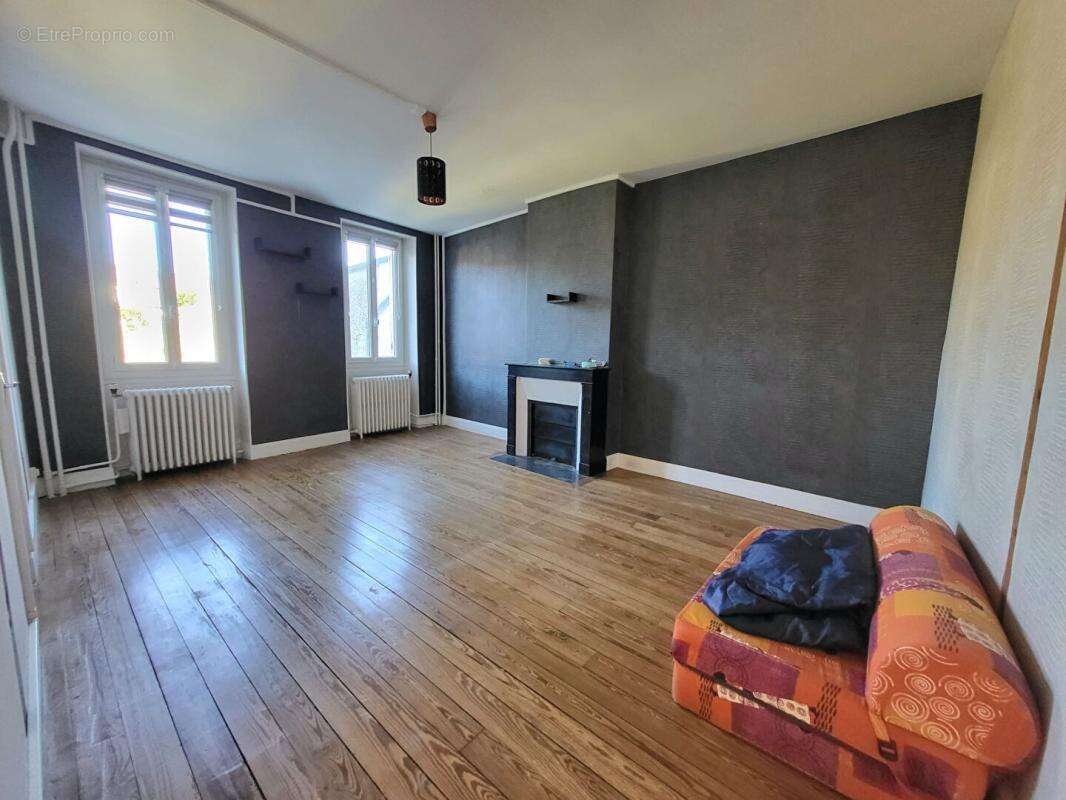 Maison à ETAMPES