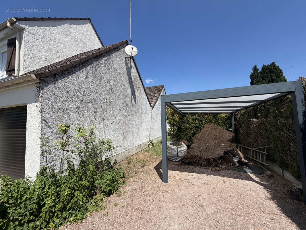 Maison à VILLEMANDEUR