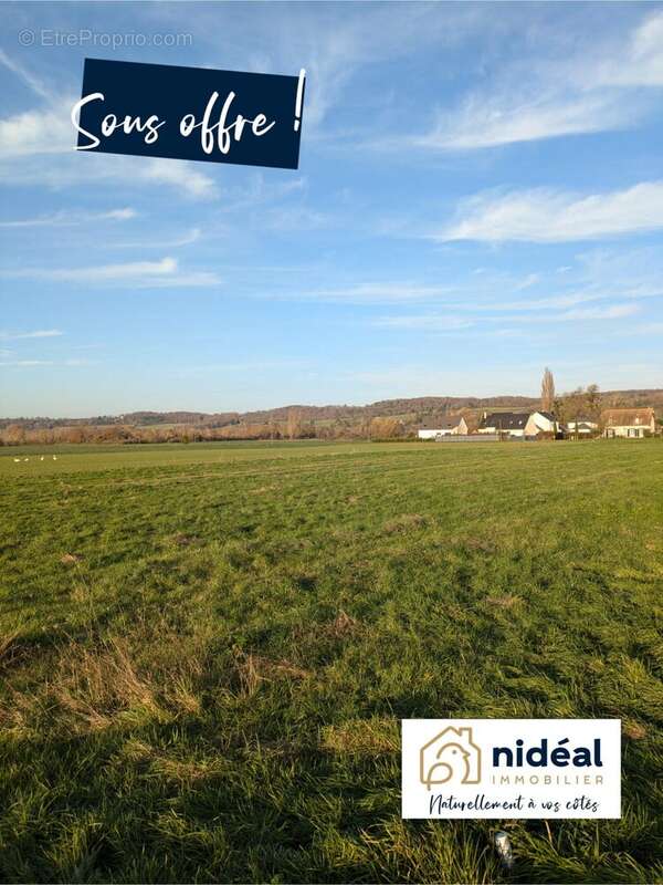Terrain à VAUX-SUR-EURE