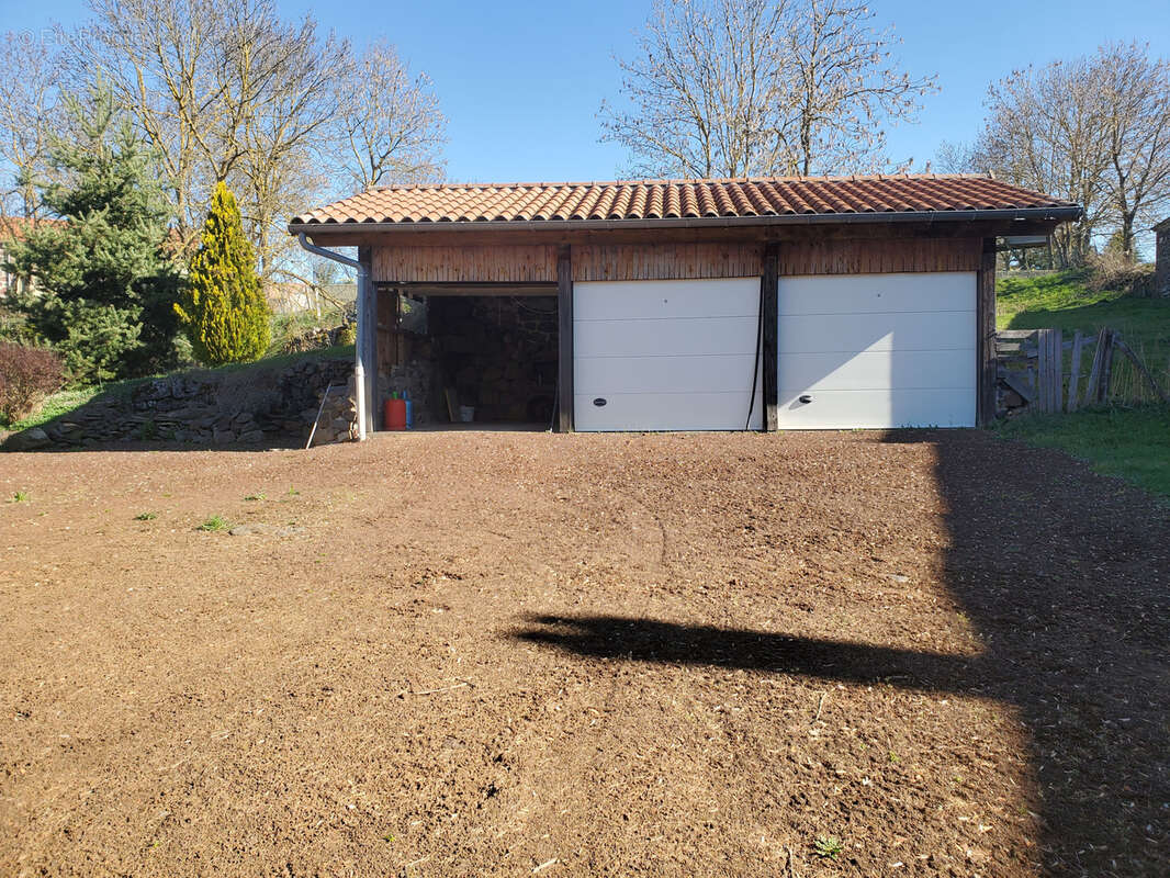 Maison à CAYRES