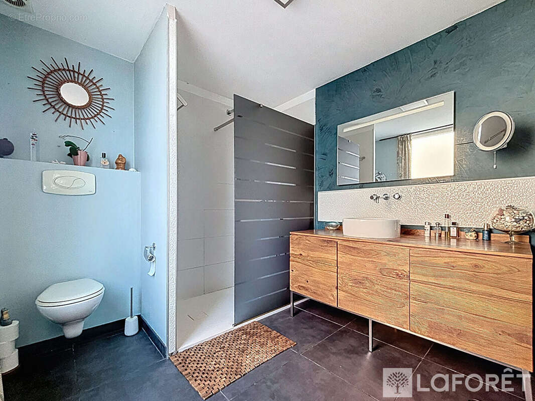 Maison à LA CHAPELLE-D'ARMENTIERES