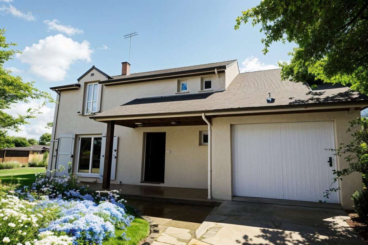 Maison à SURY-PRES-LERE