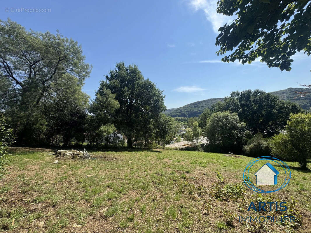 Terrain à SAINT-PEE-SUR-NIVELLE