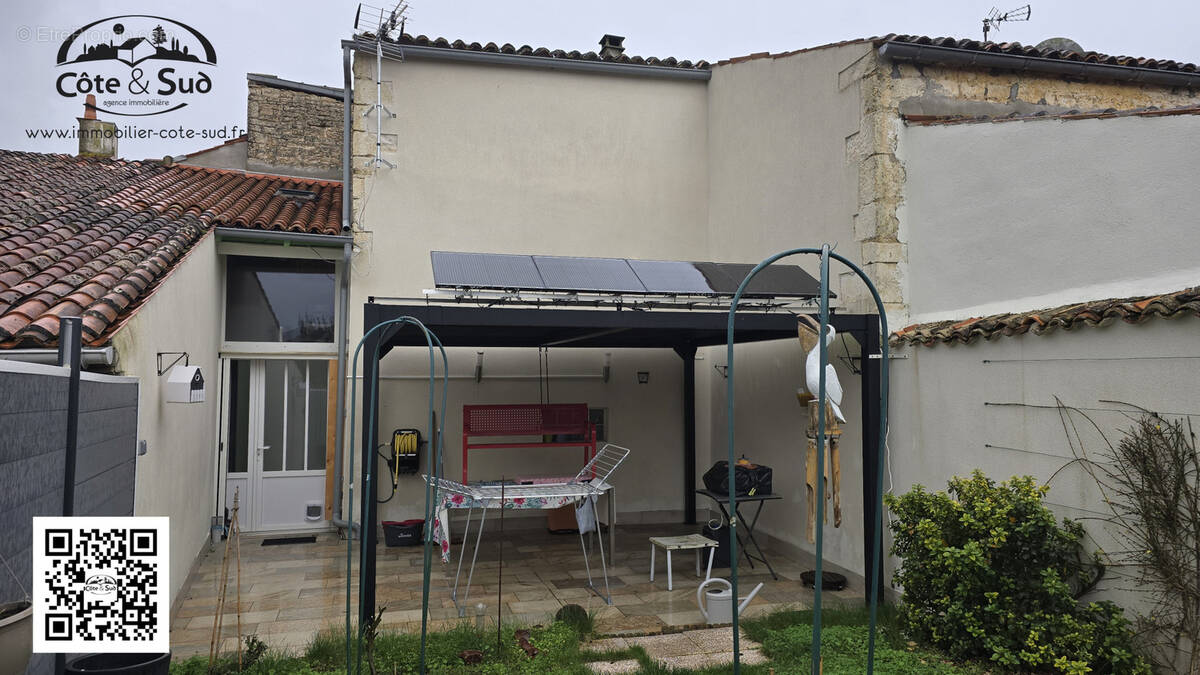 Maison à SURGERES