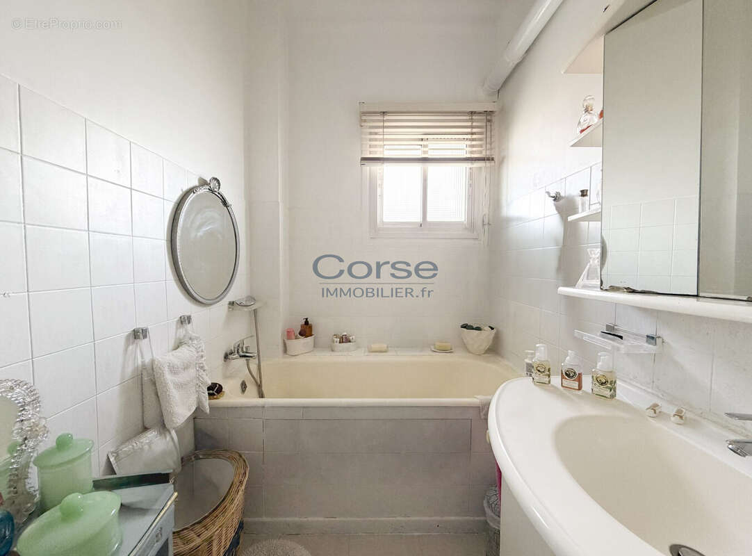 Appartement 63 m² à Ajaccio  - photo 8
