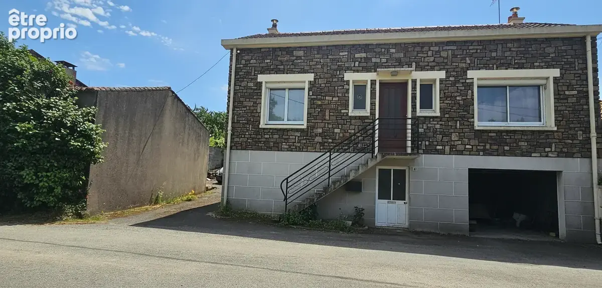 ROUANS   Maison à rénover avec sous-sol complet, combles aménageables et dépendances - photo 1