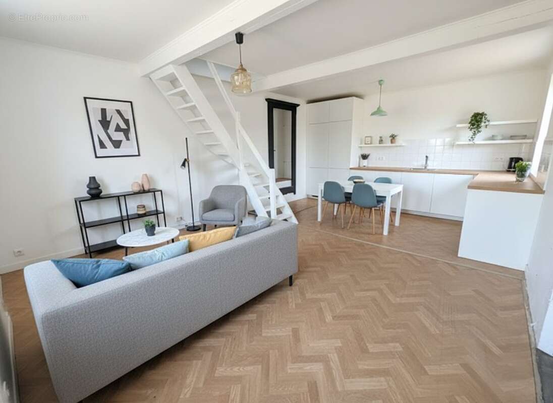 Après - Maison à MARGES