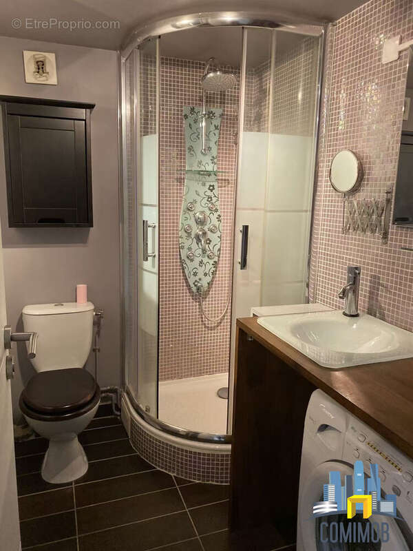 Appartement à COURBEVOIE