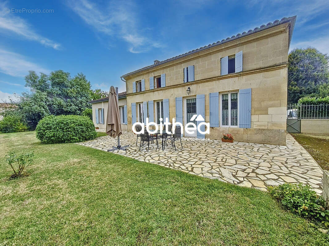 Maison à CHAMPAGNOLLES