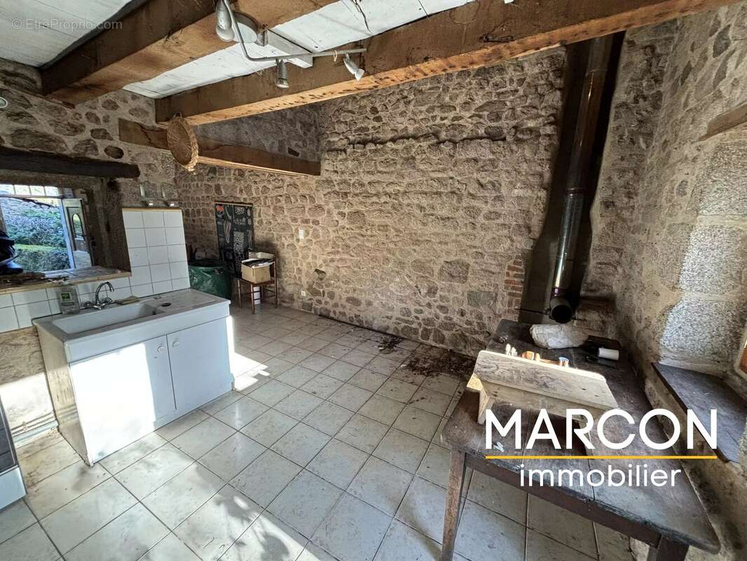 Maison à CHAMPAGNAT