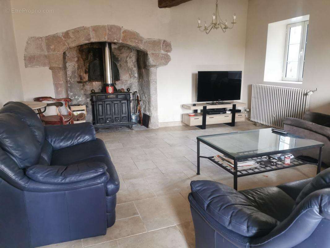 Maison à FAVERDINES