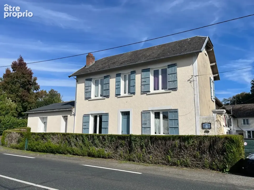 La Coquille maison avec une chambre d’hôte, gite, plusieurs dépendances et jardin - photo 2