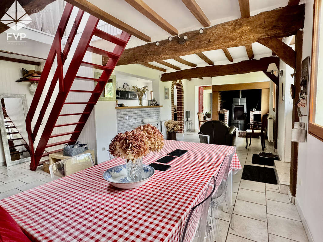 Maison à SOTTEVILLE-SUR-MER