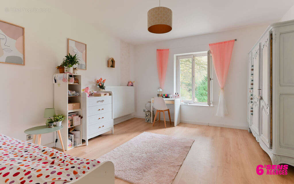 Maison à FRANCHEVILLE