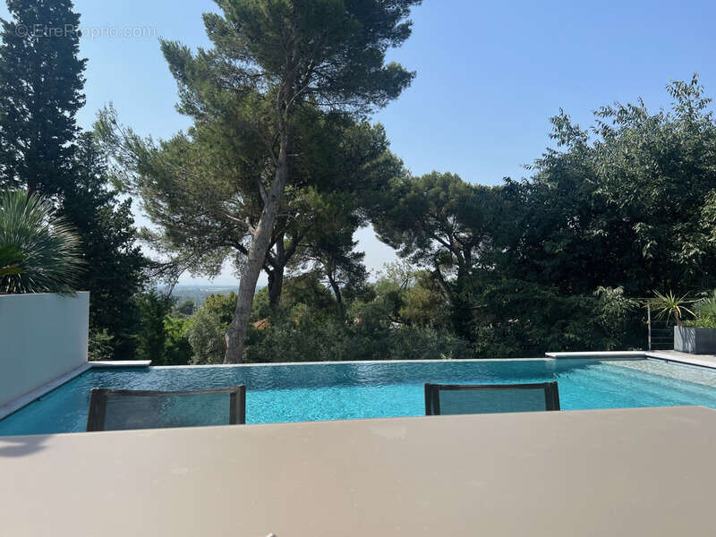 Maison à VILLENEUVE-LES-AVIGNON