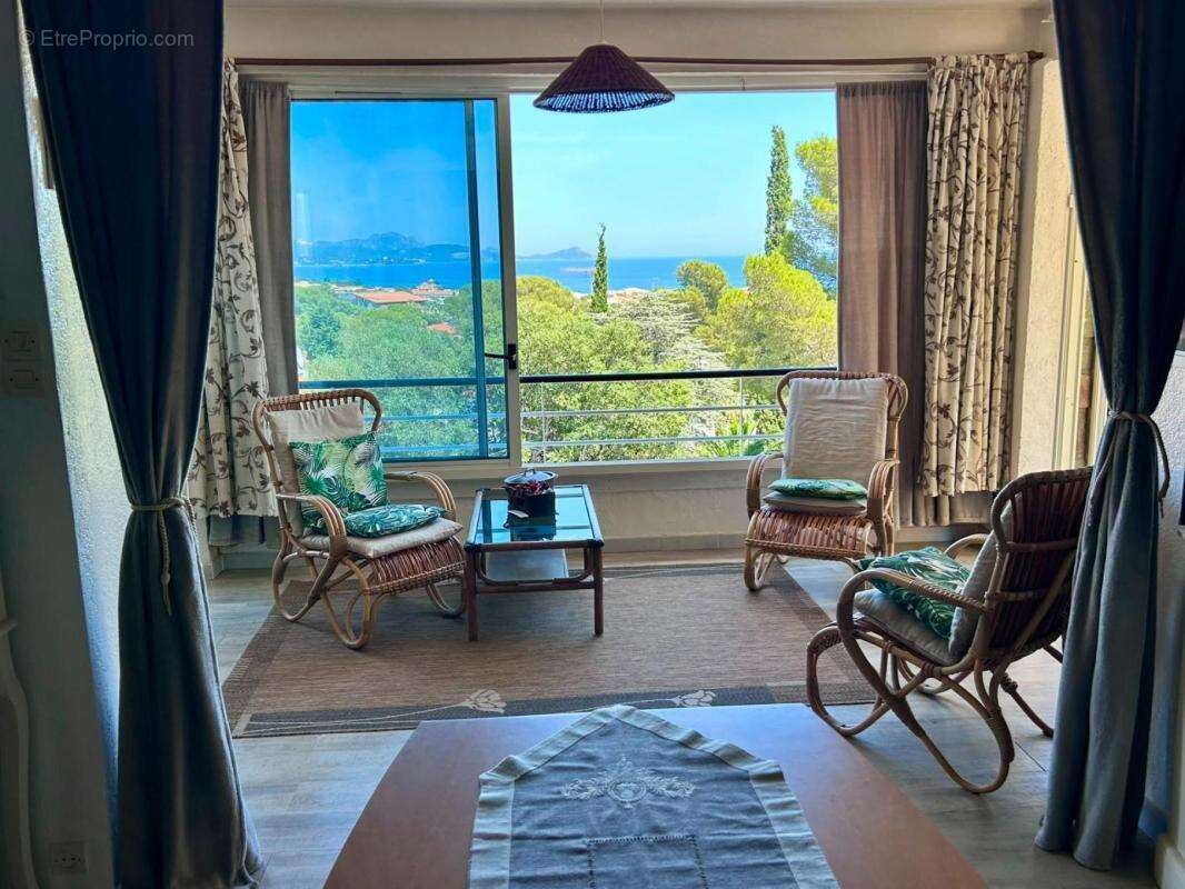 Appartement à FREJUS