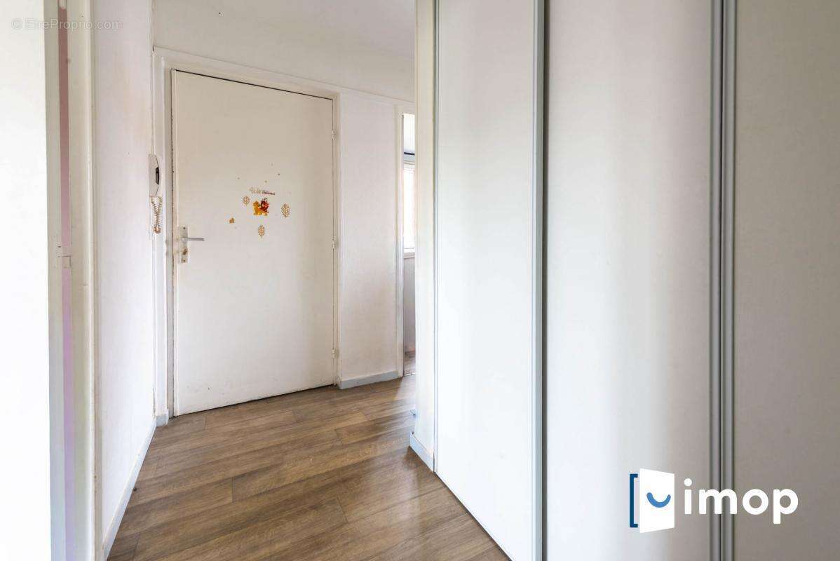 Appartement à GROSLAY