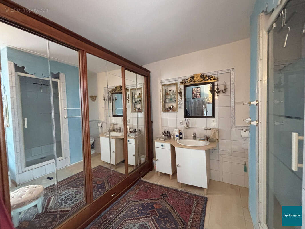 Maison à CONDE-SUR-NOIREAU