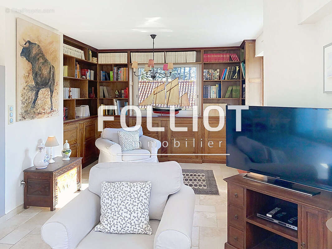 Maison à AGON-COUTAINVILLE