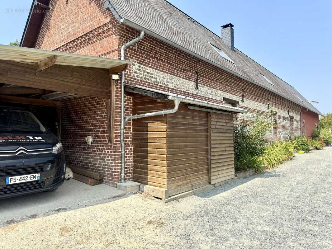 Maison 250 m² à Saint-Vaast-Dieppedalle  - photo 7