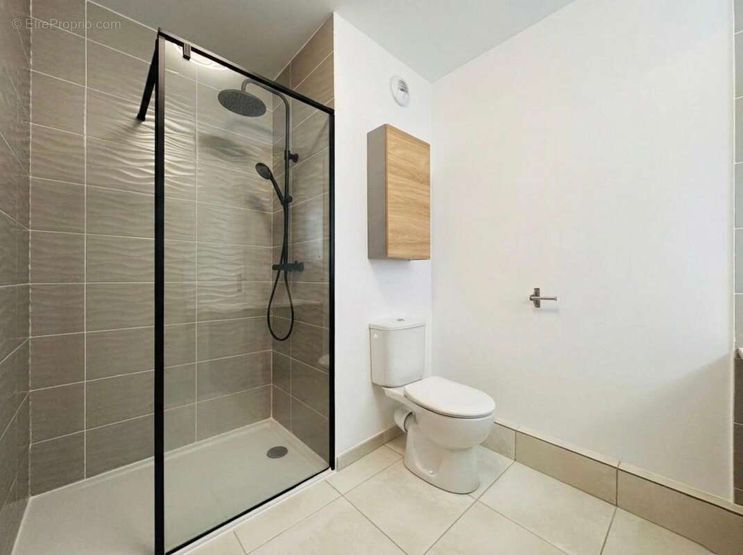 Appartement à VILLENEUVE-LES-AVIGNON