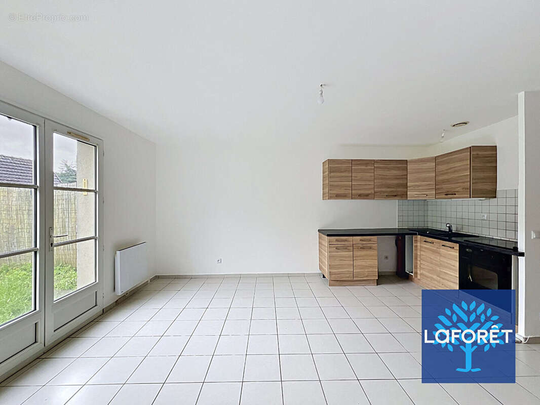 Appartement à BOURAY-SUR-JUINE