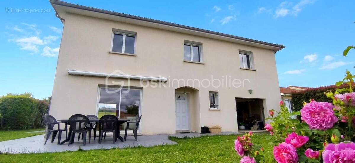 Maison à YTRAC