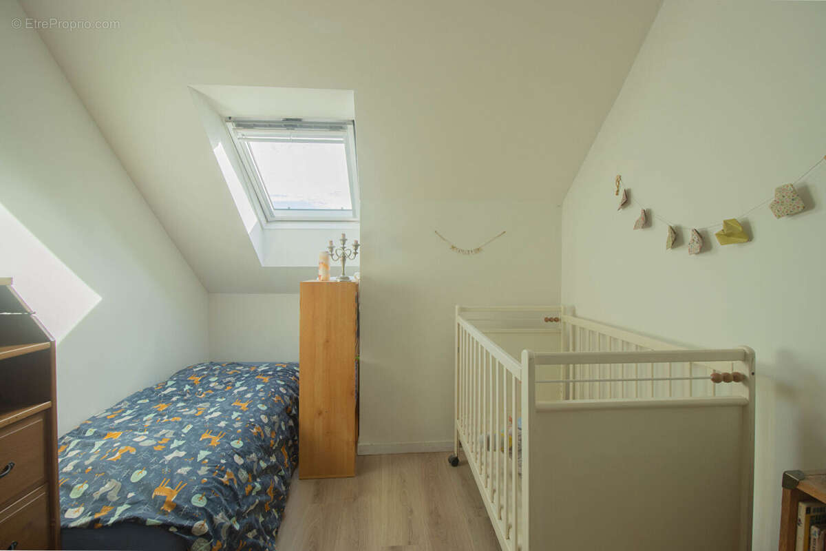 Appartement à AVRILLE