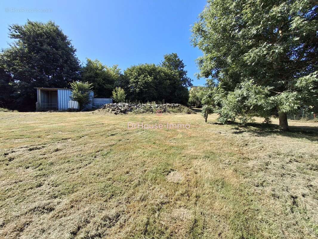 Terrain 1100 m² à Avranches  - photo 6