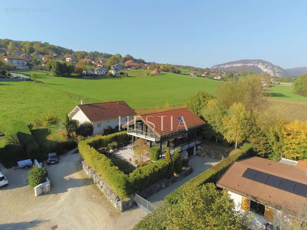 Maison à POISY