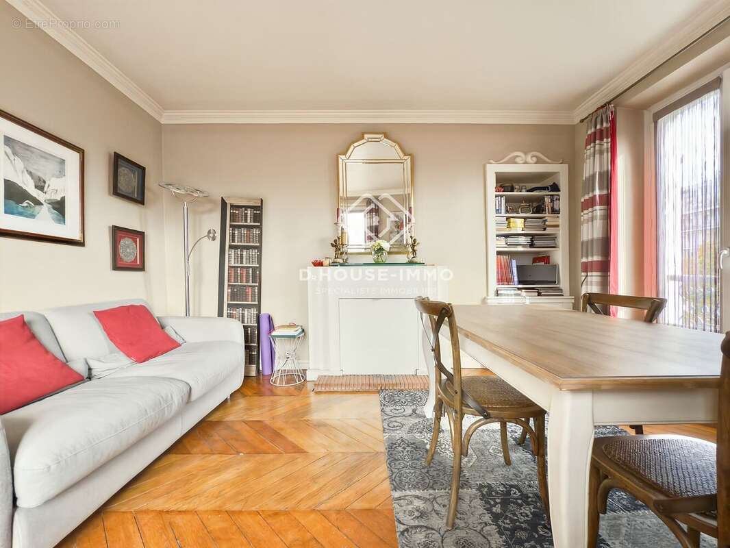 Appartement à PARIS-12E