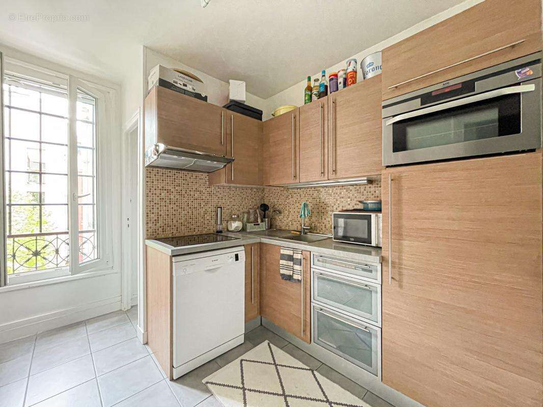 Appartement à PARIS-18E