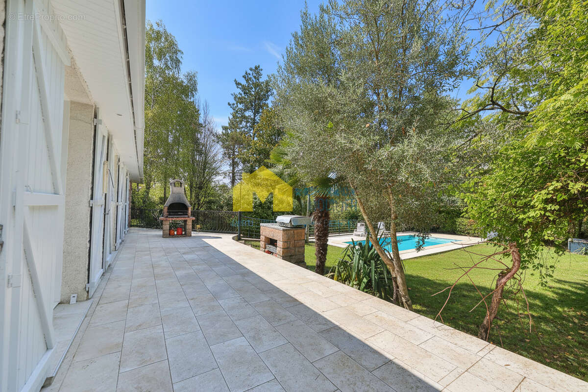 Maison à VILLIERS-SUR-ORGE