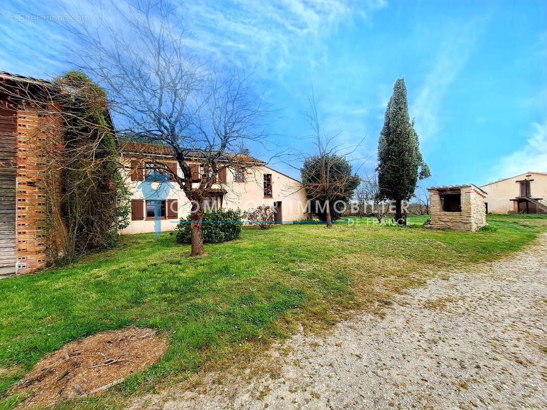 A vendre Dpt 81 Maison à restaurer 6 ch. avec extension, terrain et dépendances - photo 3