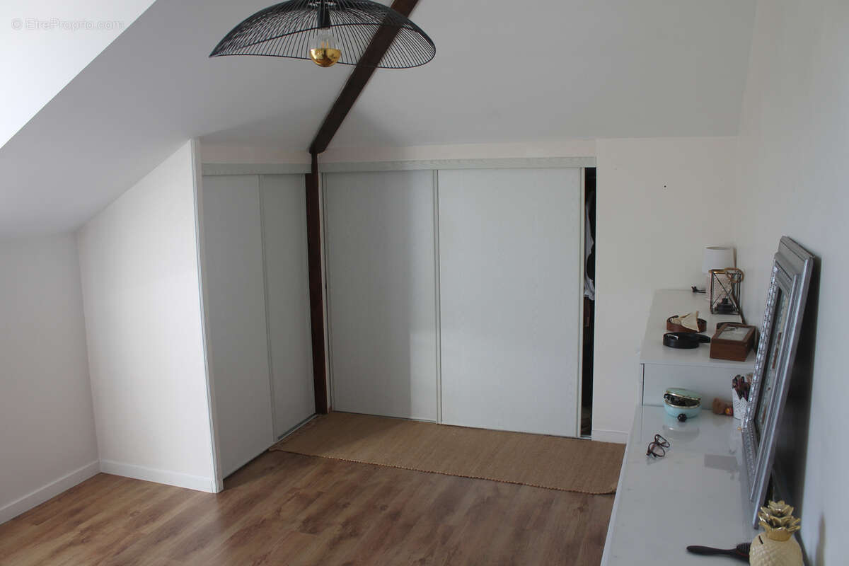 Appartement à SAINT-CYR-SUR-LOIRE