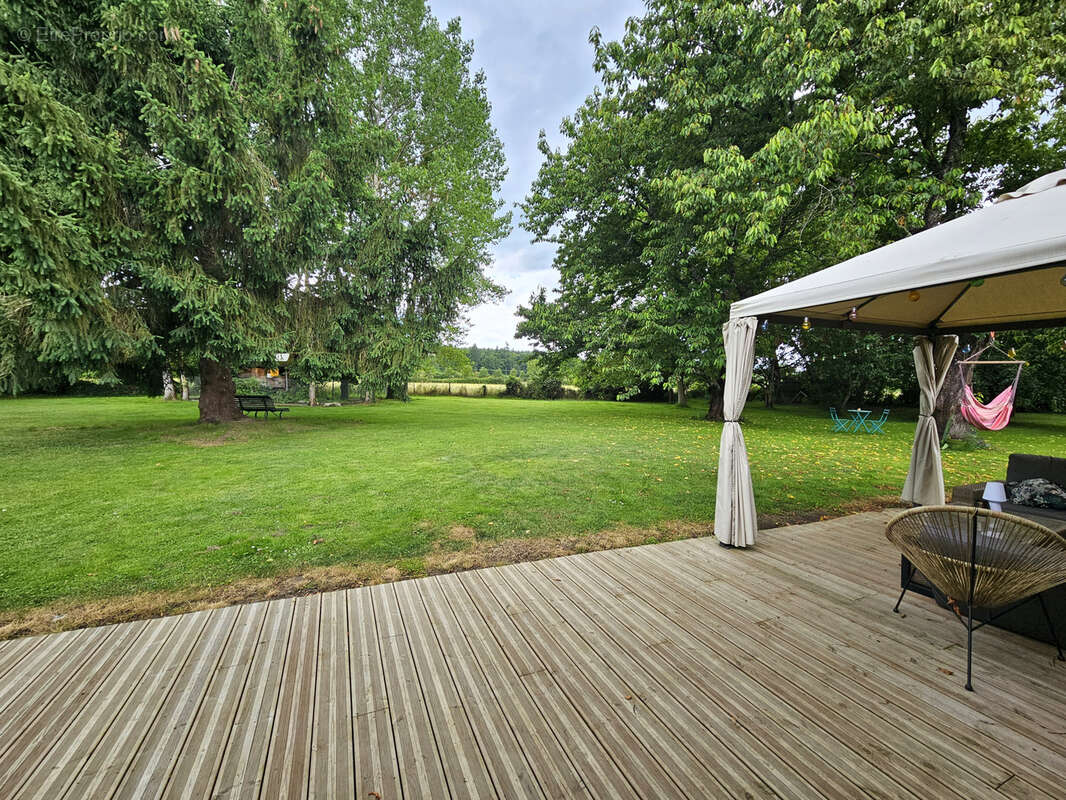 Maison à SAINT-PRIEST-BRAMEFANT